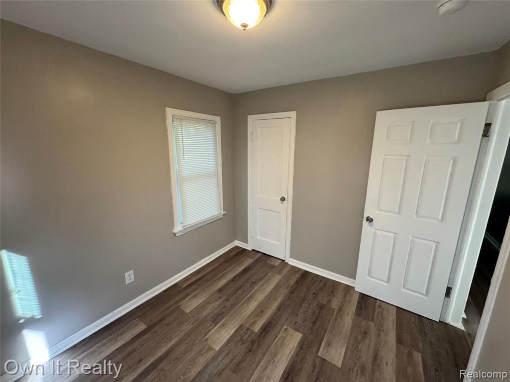 7497 W Parkway Street, Detroit, MI 48239 — Photo 7