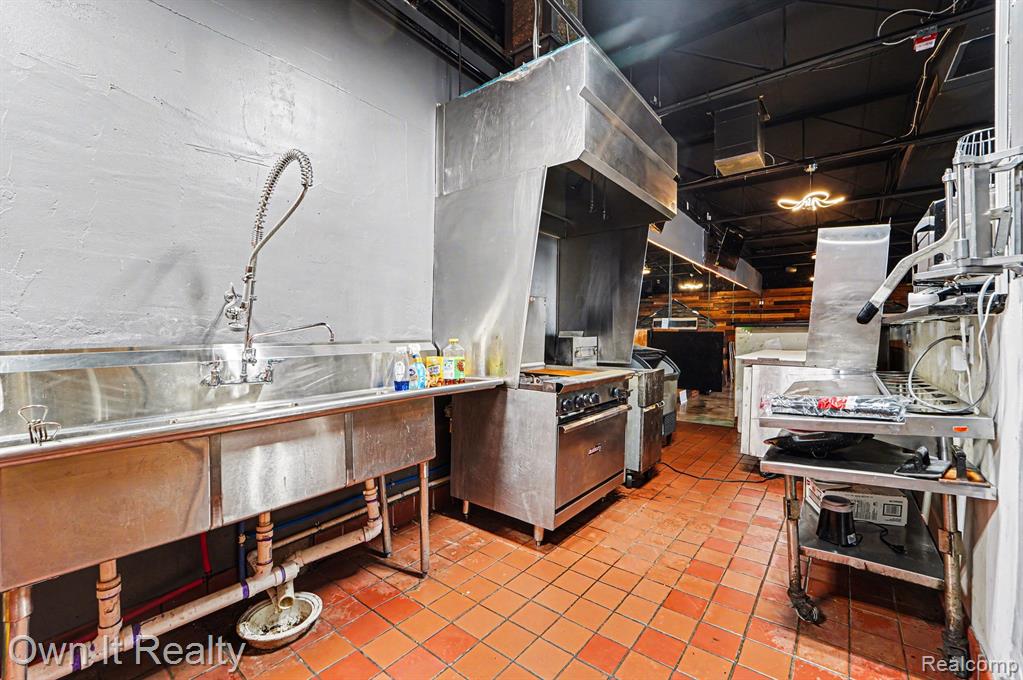 10701 W McNichols Road, Detroit, MI 48221 — Photo 13