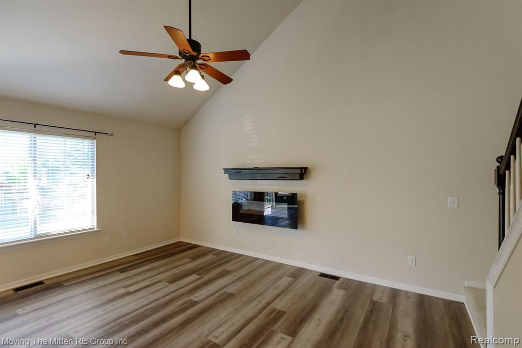 8834 PRAIRIE Court, Van Buren, MI 48111 — Photo 7