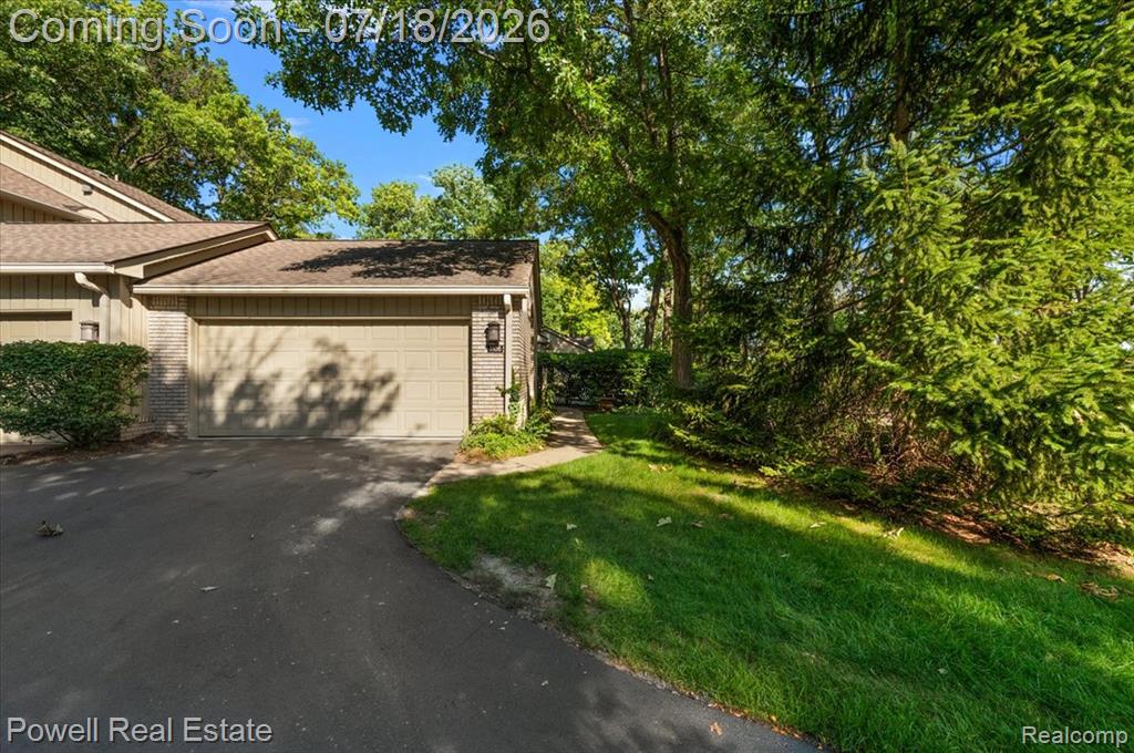 1106 Timberview Trail, Bloomfield Hills, MI 48304 — Photo 8