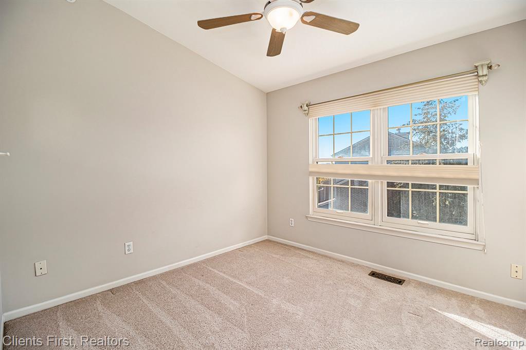 4215 Schaefer Road, Dearborn, MI 48126 — Photo 19