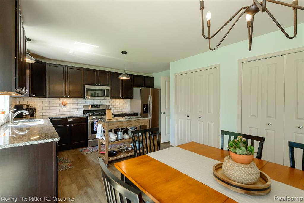 42773 Colonial Road, Van Buren, MI 48111 — Photo 8