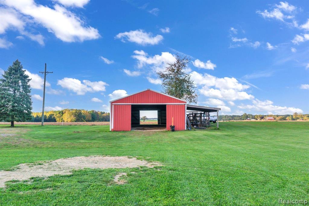925 S Gregory Street, Fowlerville, MI 48836 — Photo 10