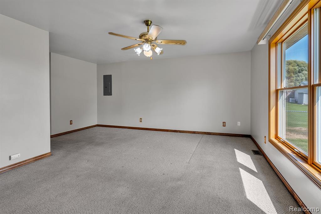 8425 Duffield Road, Flushing, MI 48433 — Photo 27