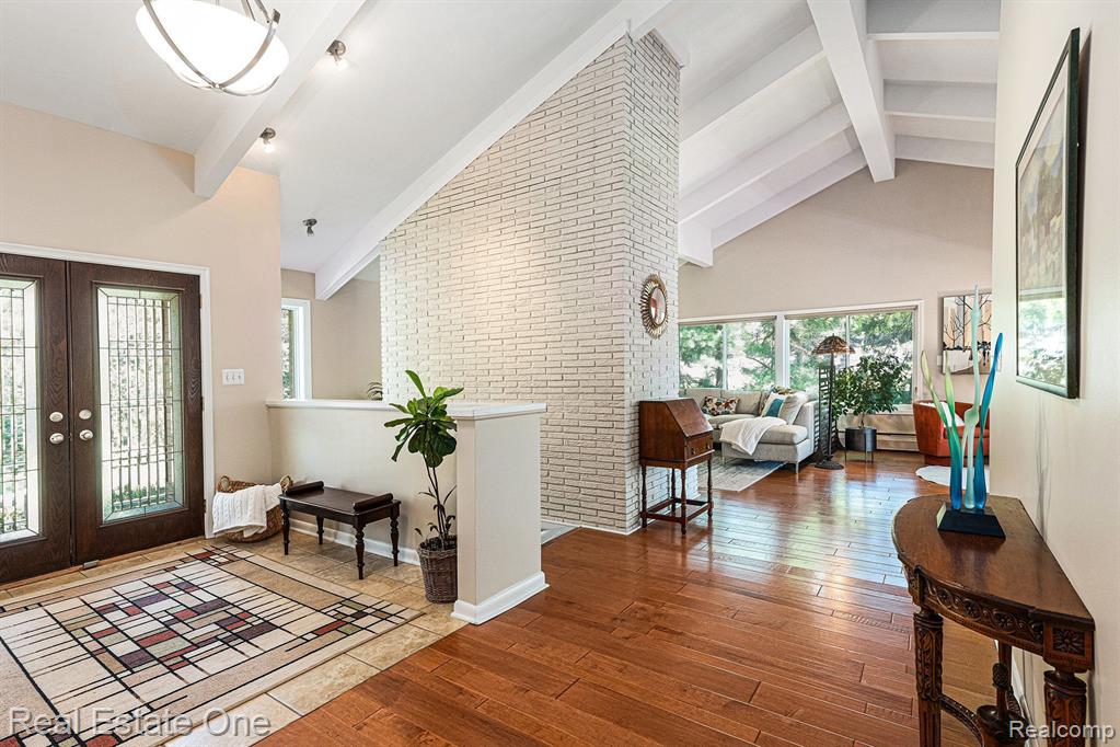 6305 N SHORE Court, West Bloomfield, MI 48324 — Photo 6