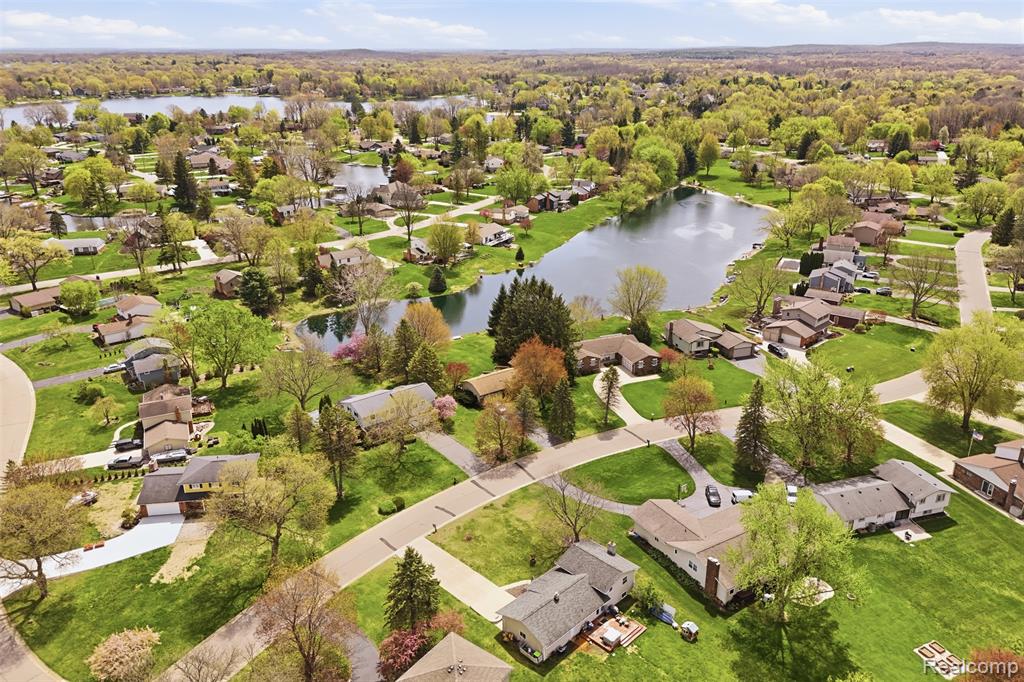 3756 Chevron Drive, Highland, MI 48356 — Photo 34