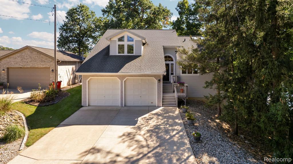 283 Westshore Dr, Jerome, MI 49249 — front exterior