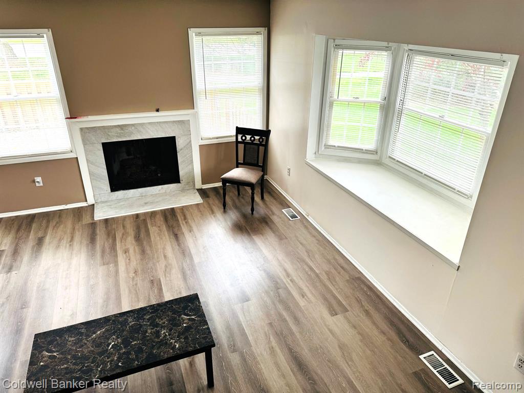 5147 BUCKINGHAM, Troy, MI 48098 — Photo 4