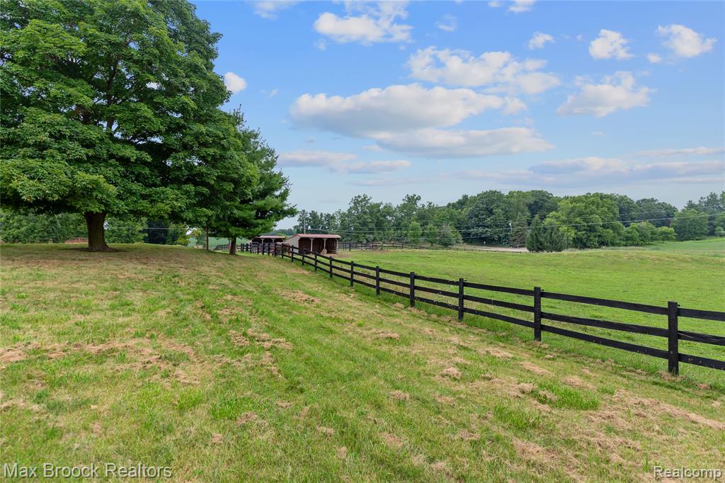 4536 Crandall Road, Howell, MI 48855 — Photo 40