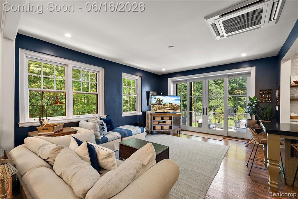 31505 Kennoway Court, Beverly Hills, MI 48025 — Photo 13
