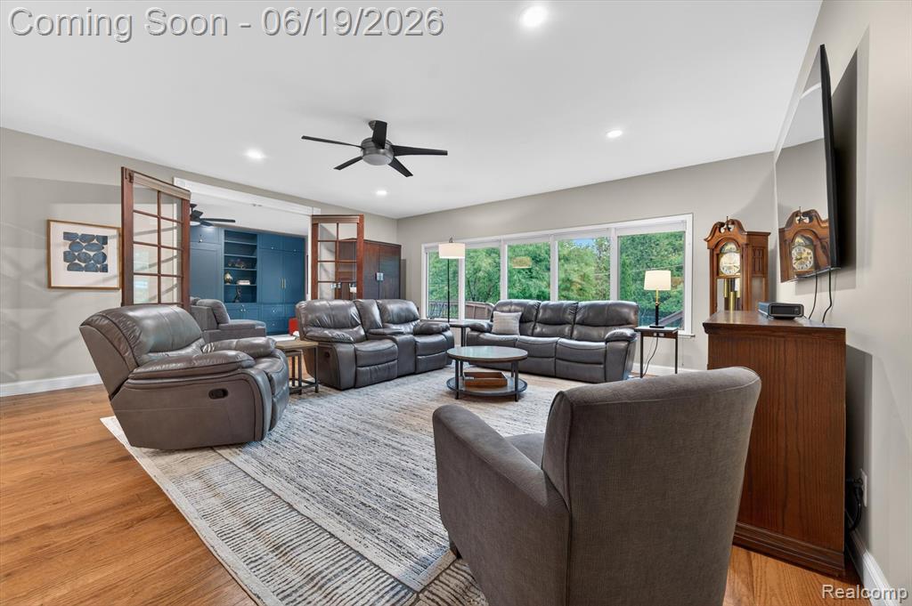 9259 Silverside, South Lyon, MI 48178 — Photo 13