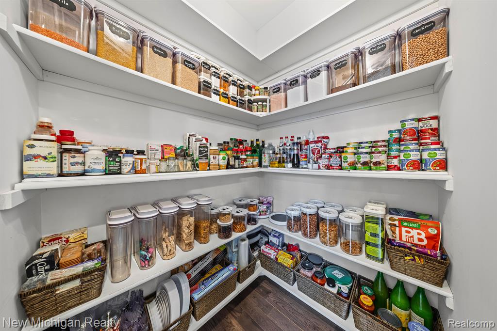 55038 TIMBERS EDGE Drive, Shelby Twp, MI 48316 — Photo 14