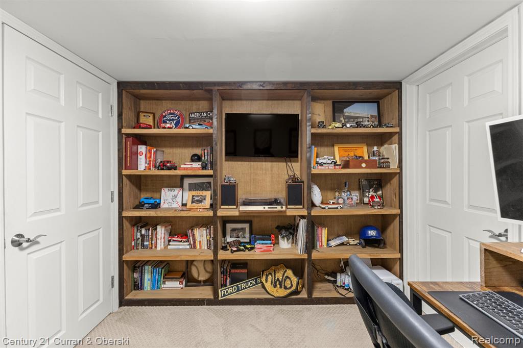 30999 Sudbury Street, Farmington, MI 48331 — Photo 50