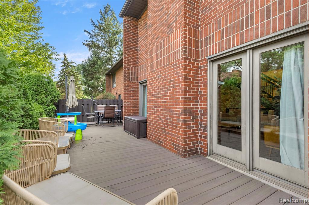 3011 Lindenwood Drive, Dearborn, MI 48120 — Photo 38