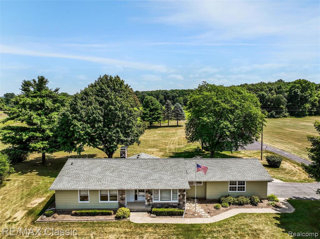 28200 N Dixboro Road, South Lyon, MI 48178