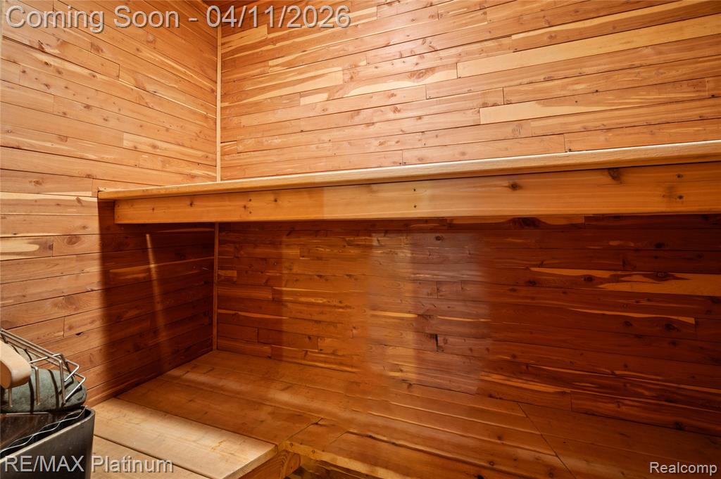 2454 N Middlebelt Road N, West Bloomfield, MI 48324 — Photo 16