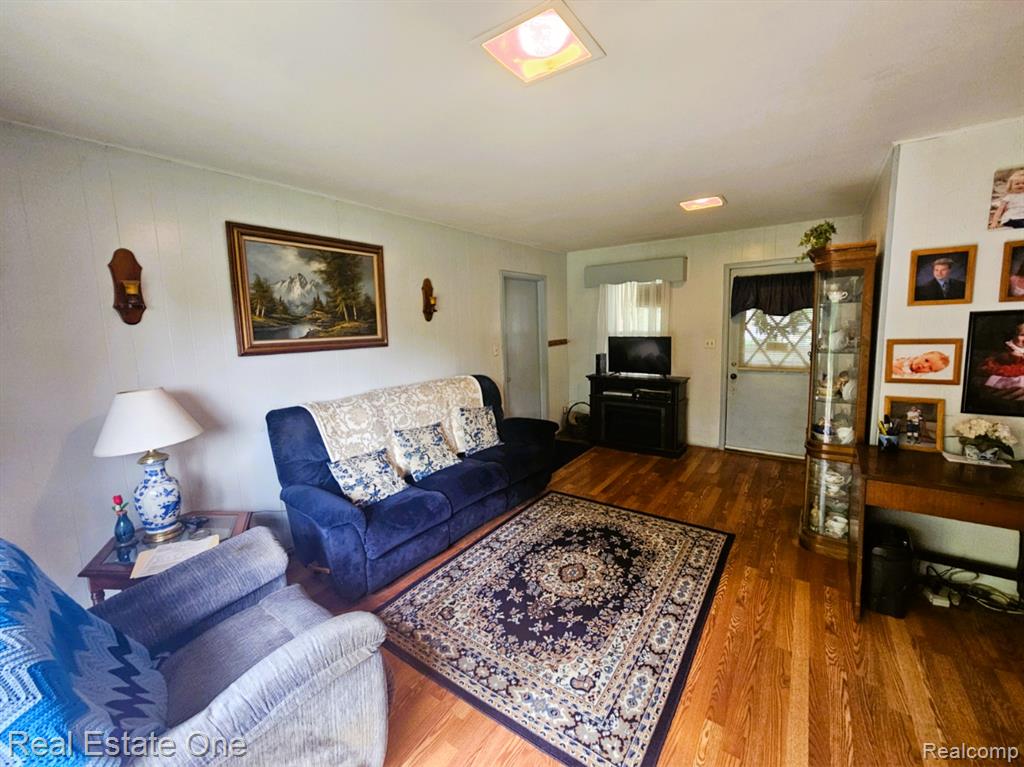 4415 Welland Drive, West Bloomfield, MI 48323 — Photo 5