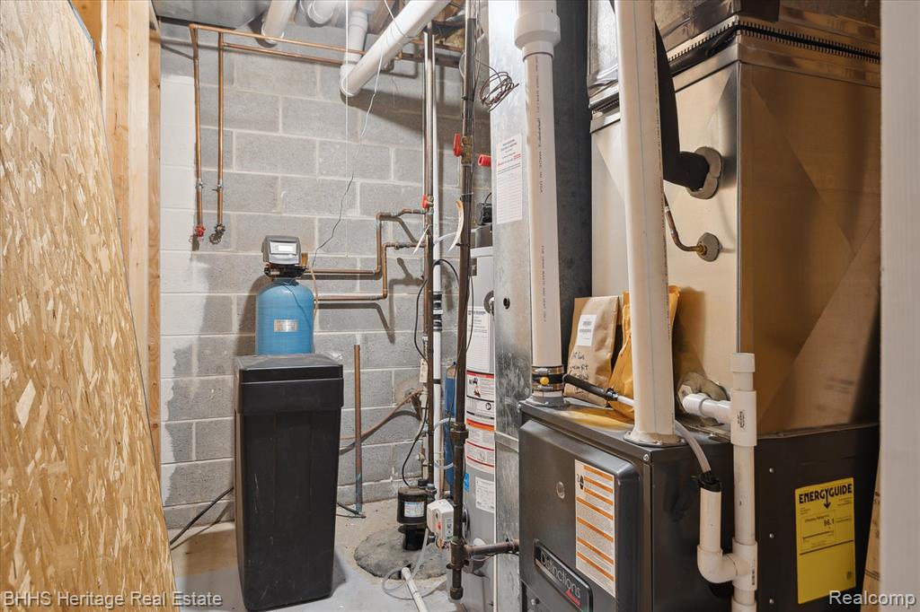 4837 Clyde Road, Howell, MI 48855 — Photo 39