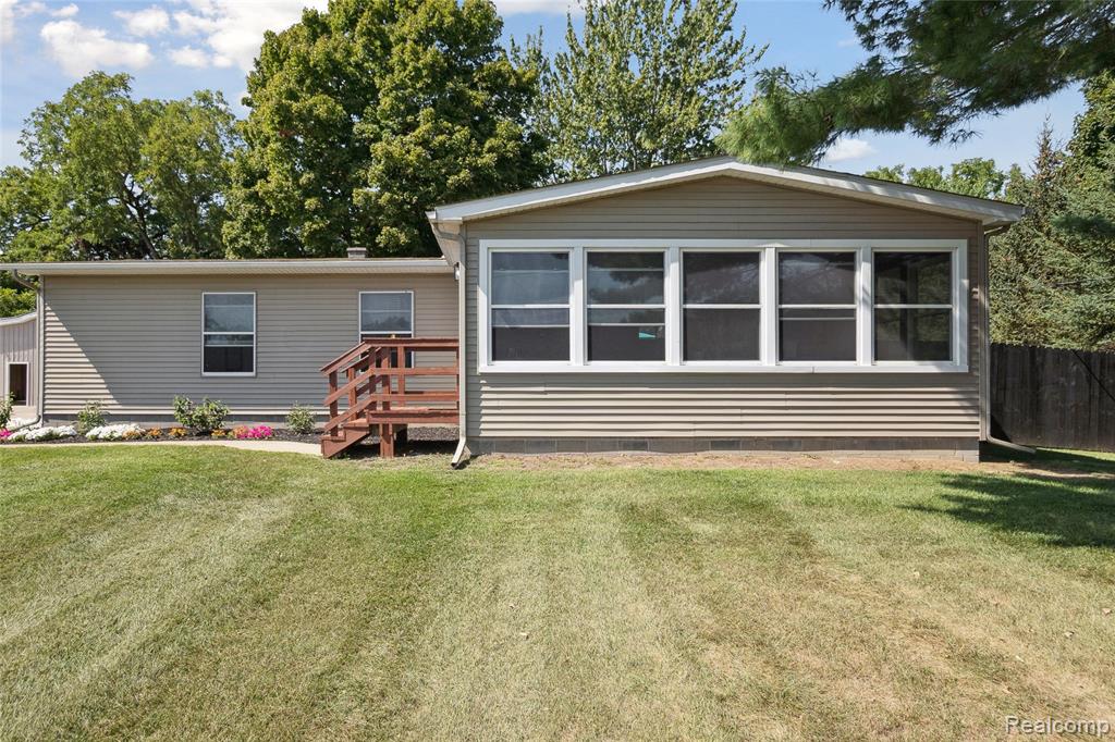 6524 Reilly Drive S, Gregory, MI 48137 — front exterior