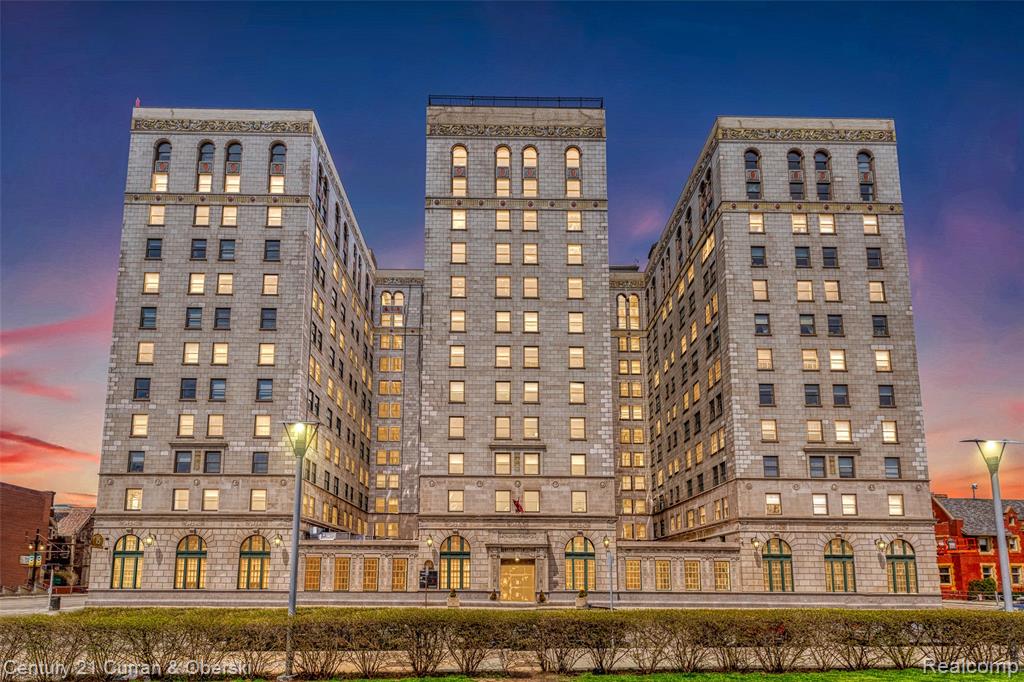 15 E Kirby Street, 1104, Detroit, MI 48202 — front exterior