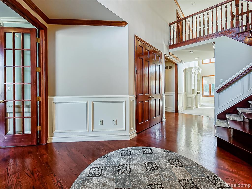 7364 Essex Drive, West Bloomfield, MI — Photo 8