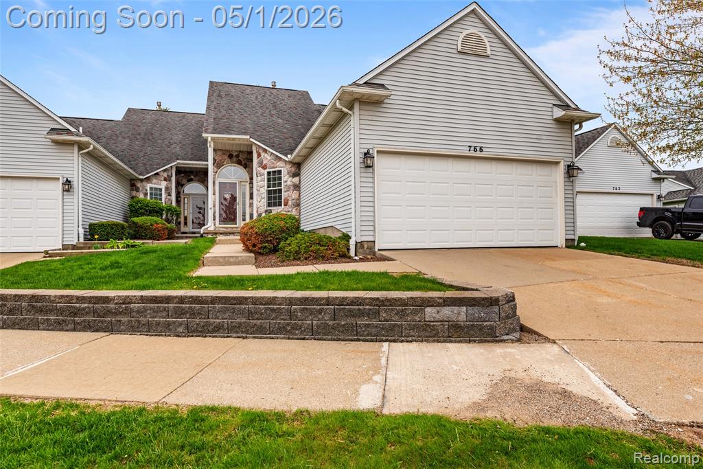 766 Challenging Trail, South Lyon, MI 48178 — front exterior