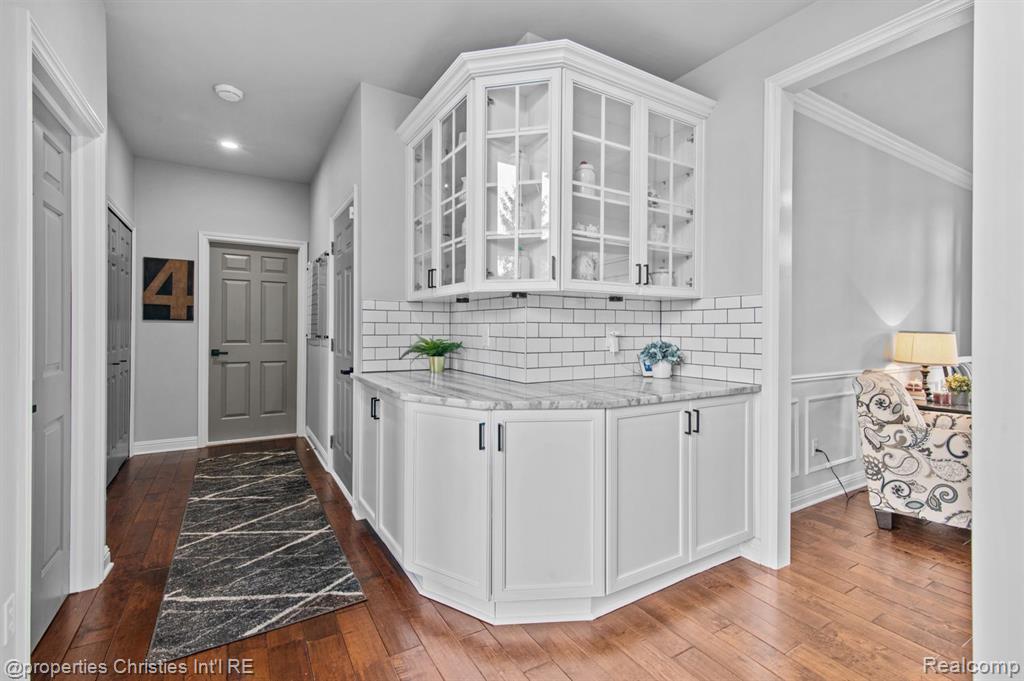 48252 BINGHAMPTON, Northville, MI 48168 — Photo 8