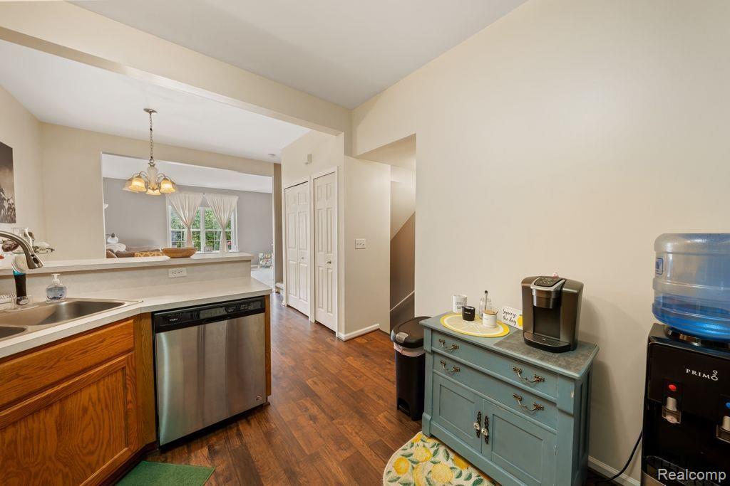 2177 KNOTTY PINE Trail, Howell, MI 48855 — Photo 14