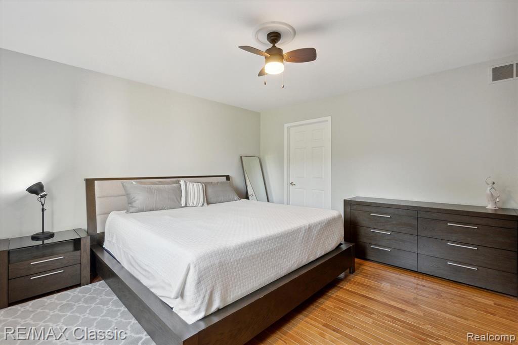 1202 ARBOR RIDGE Drive, 2, Brighton, MI 48116 — Photo 20