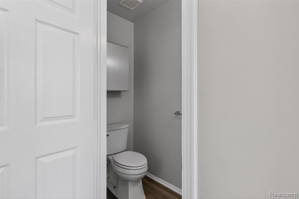 4642 Pond Run, Canton, MI 48188 — Photo 24