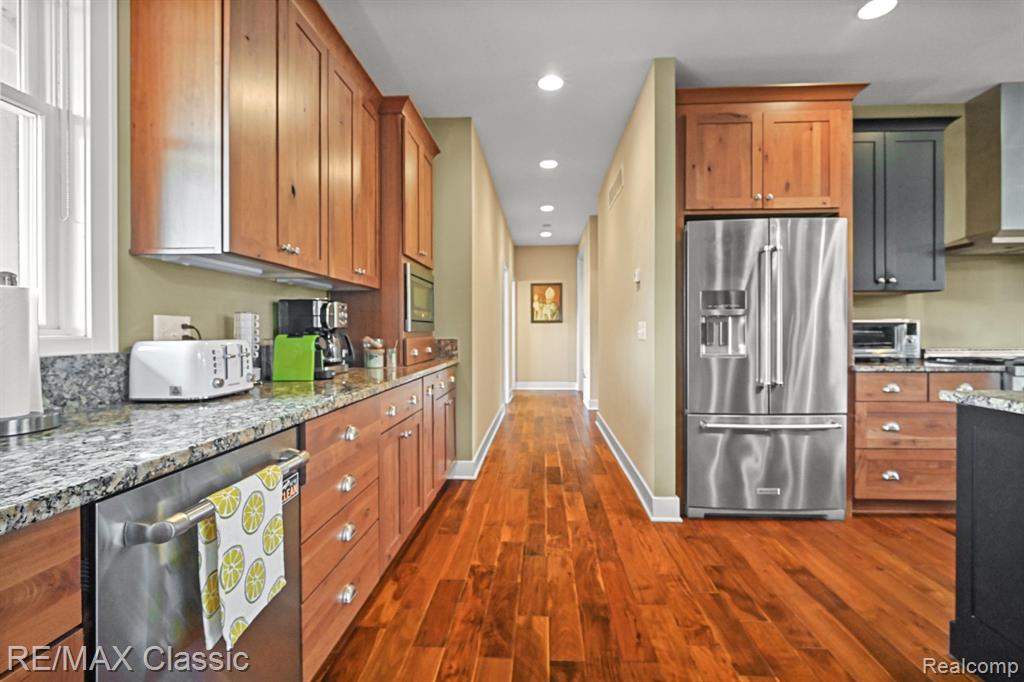 5314 WALNUT CREEK Lane, Ann Arbor, MI 48105 — Photo 17