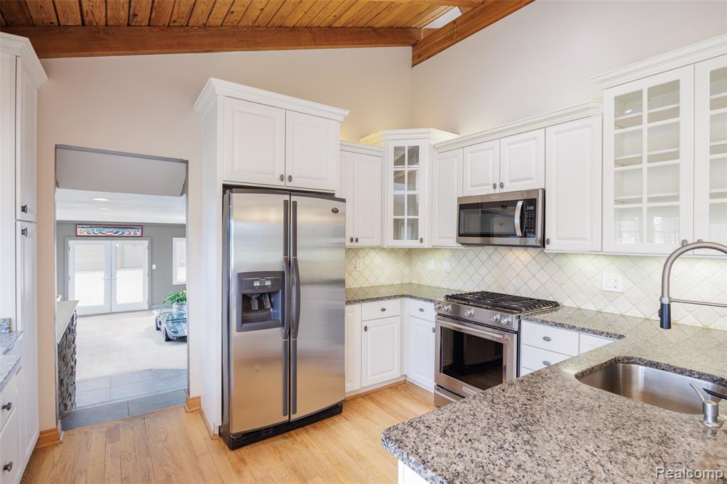 9247 Schrepfer Road, Howell, MI 48855 — Photo 9