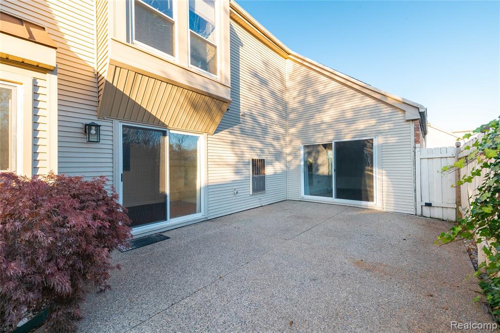8337 Colony Drive, 2, Grosse Ile, MI 48138 — Photo 3