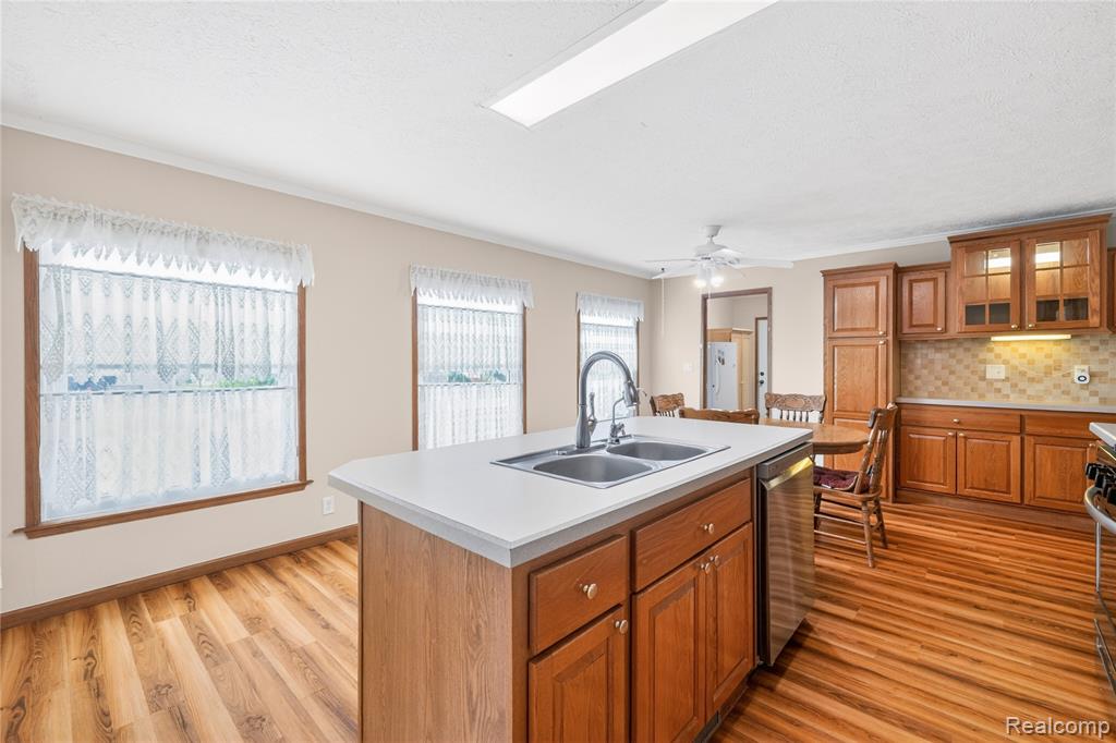 12239 Maple Creek Court, South Lyon, MI 48178 — Photo 11
