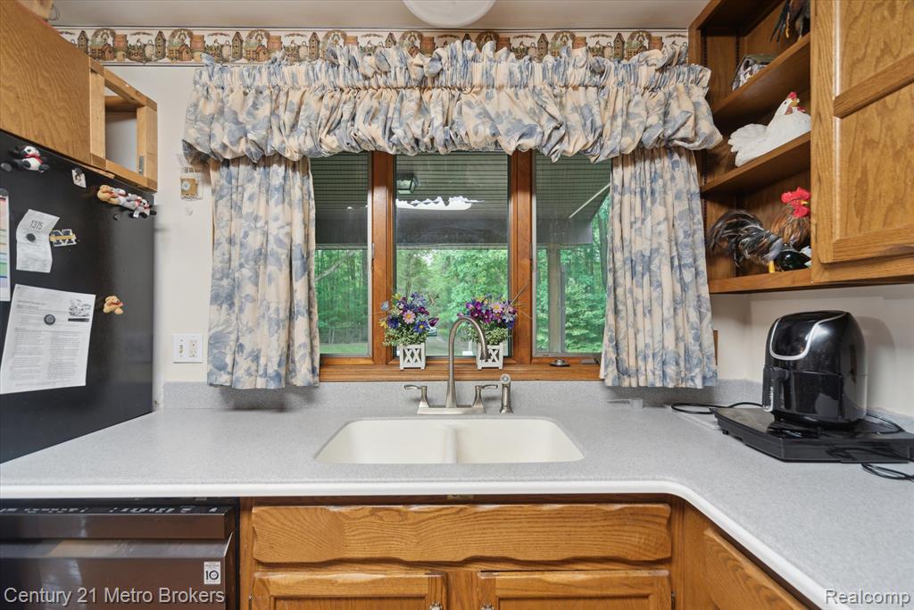 14210 W Burt Road W, Chesaning, MI 48616 — Photo 15