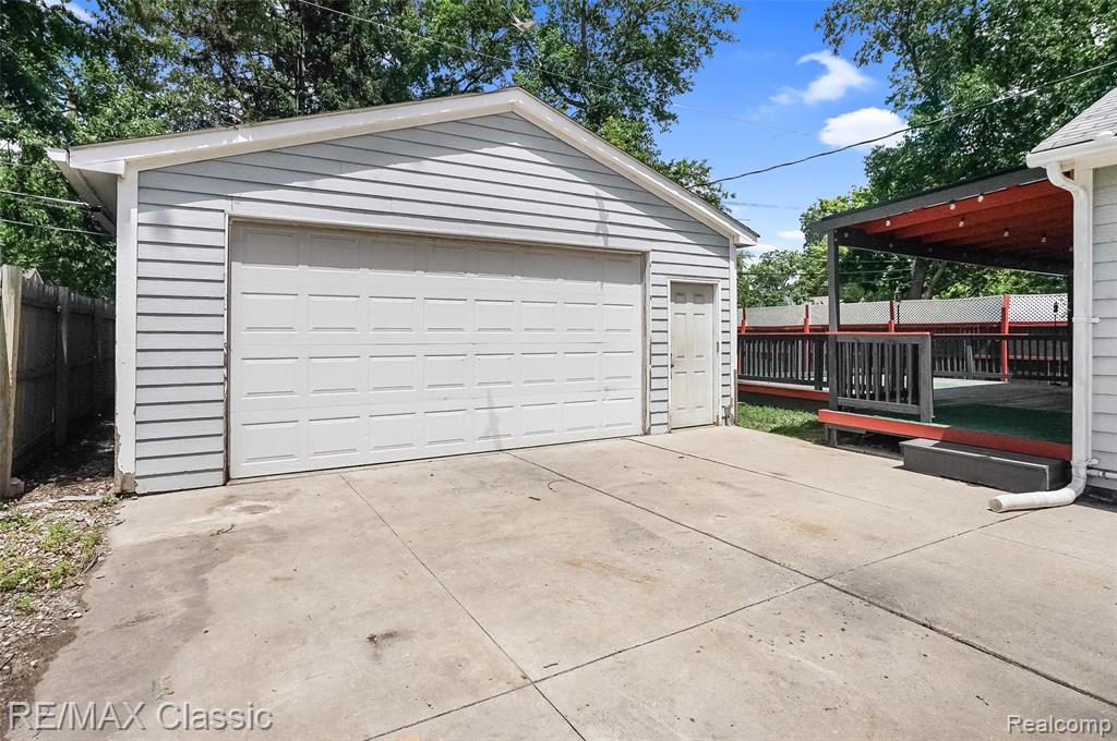 525 E Lewiston Avenue, Ferndale, MI 48220 — Photo 30
