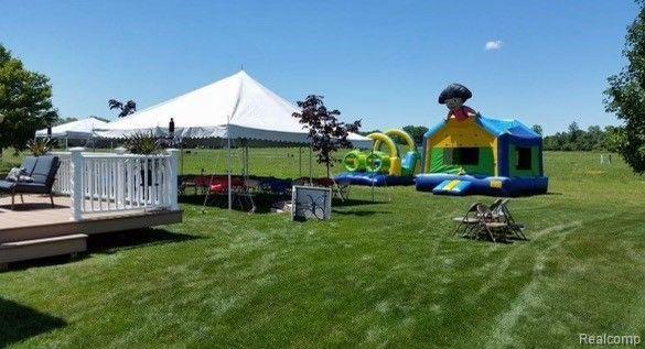7068 Anna Drive, Belleville, MI 48111 — Photo 7
