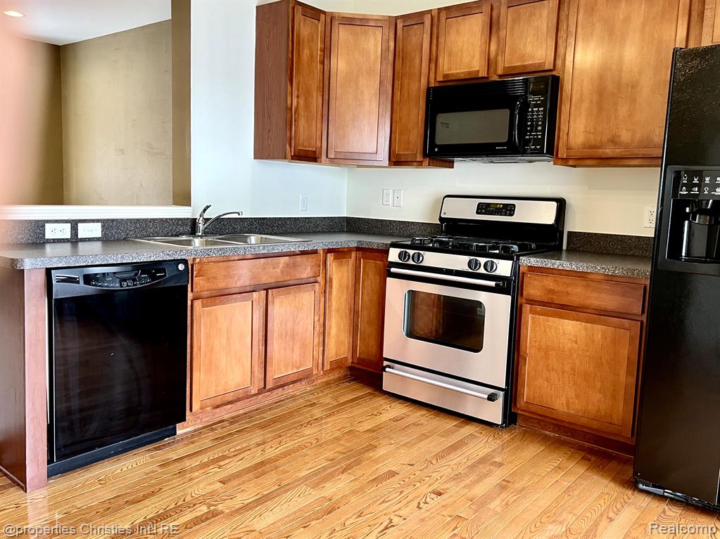 44744 GWINNETT Loop, Novi, MI — Photo 5