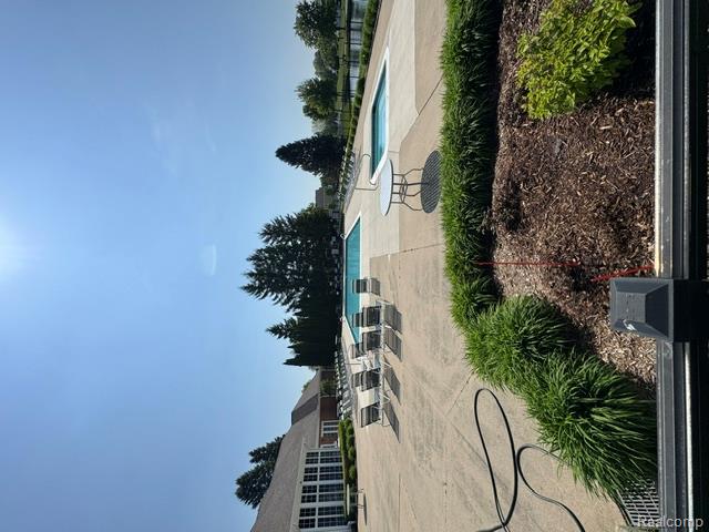 56543 Scotland Boulevard, Utica, MI 48316 — Photo 16