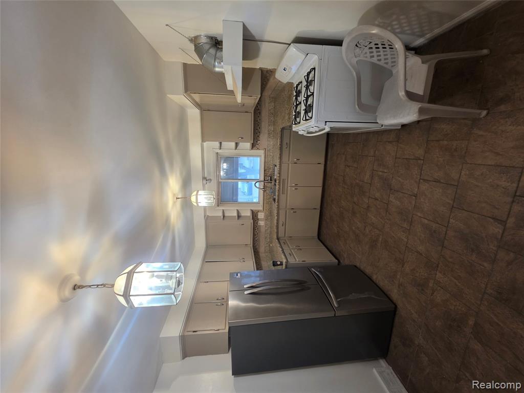 6330 Williamson Street, Dearborn, MI 48126 — Photo 7