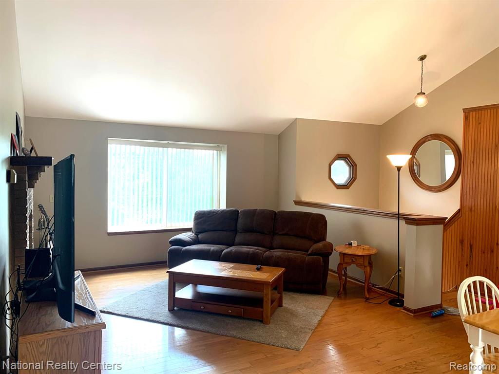 860 BALD EAGLE LAKE Road, Ortonville, MI 48462 — Photo 5