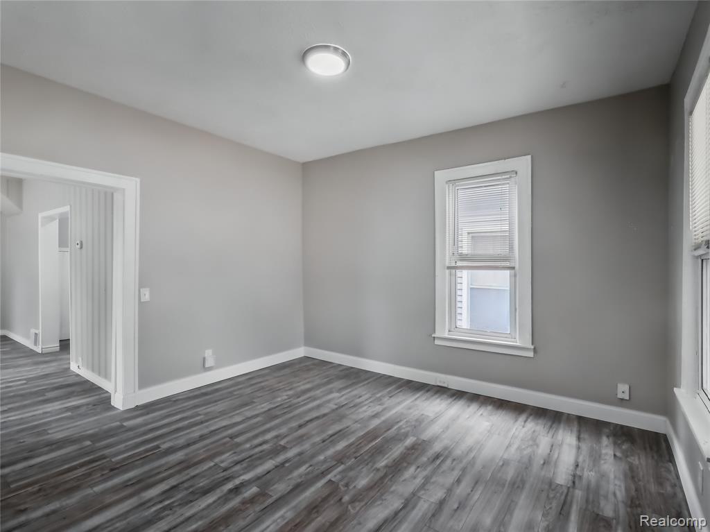 8220 Hudson Avenue, Warren, MI 48089 — Photo 6
