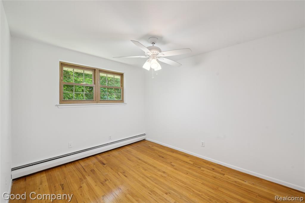 2289 Paulette Drive, Wolverine Lake, MI 48390 — Photo 29