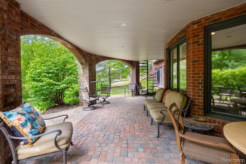 861 QUARRY, Rochester Hills, MI 48306 — Photo 51