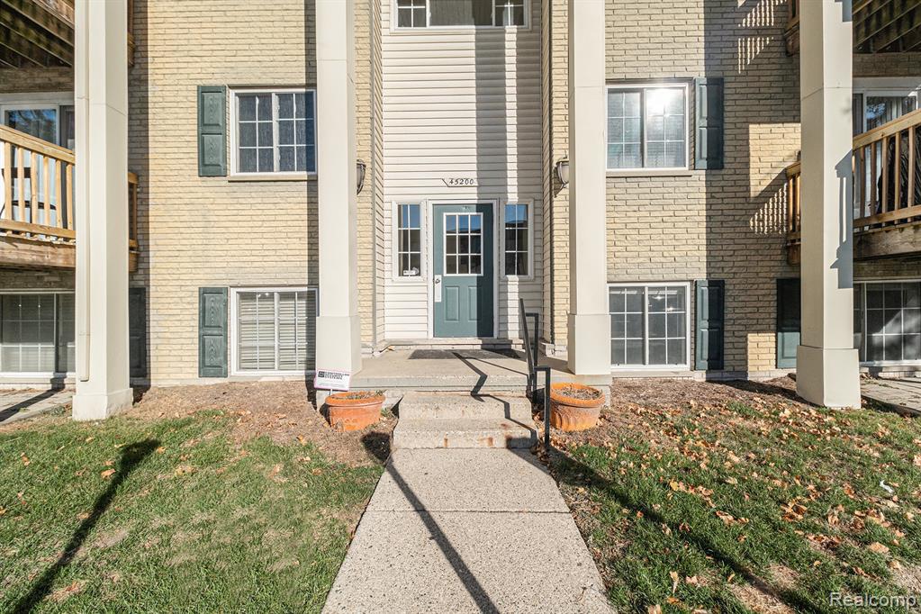 45200 Keding Street, 101, Utica, MI 48317 — Photo 3
