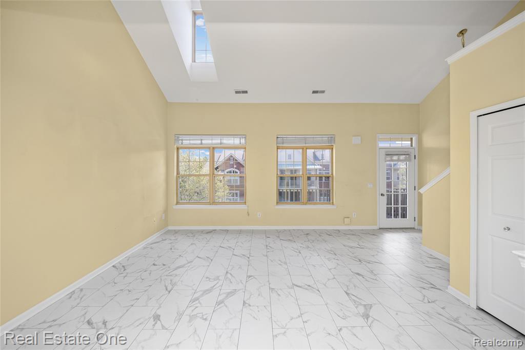 160 Sandy Lane, Walled Lake, MI 48390 — Photo 24