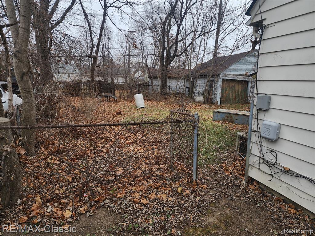 643 E Kennett Road, Pontiac, MI 48340 — Photo 6