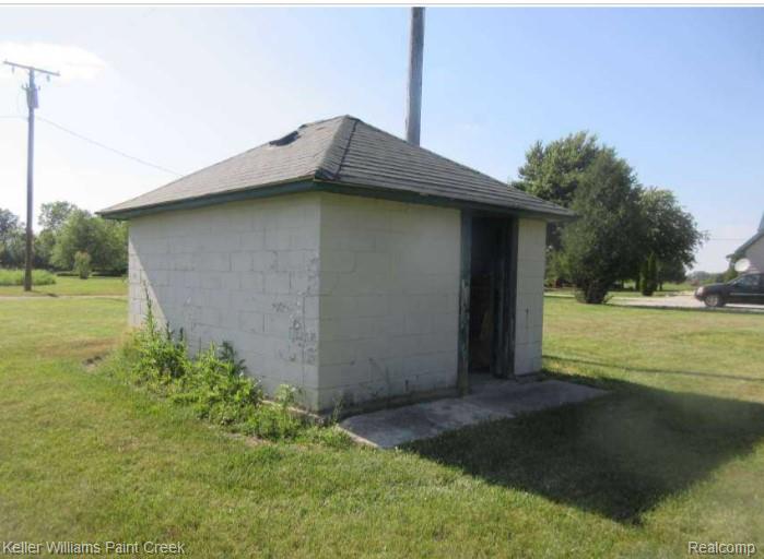 16135 PETZ Road, Capac, MI 48014 — Photo 8