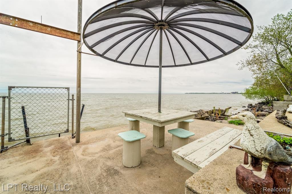 7750 LAKESHORE Drive, Newport, MI 48166 — Photo 29