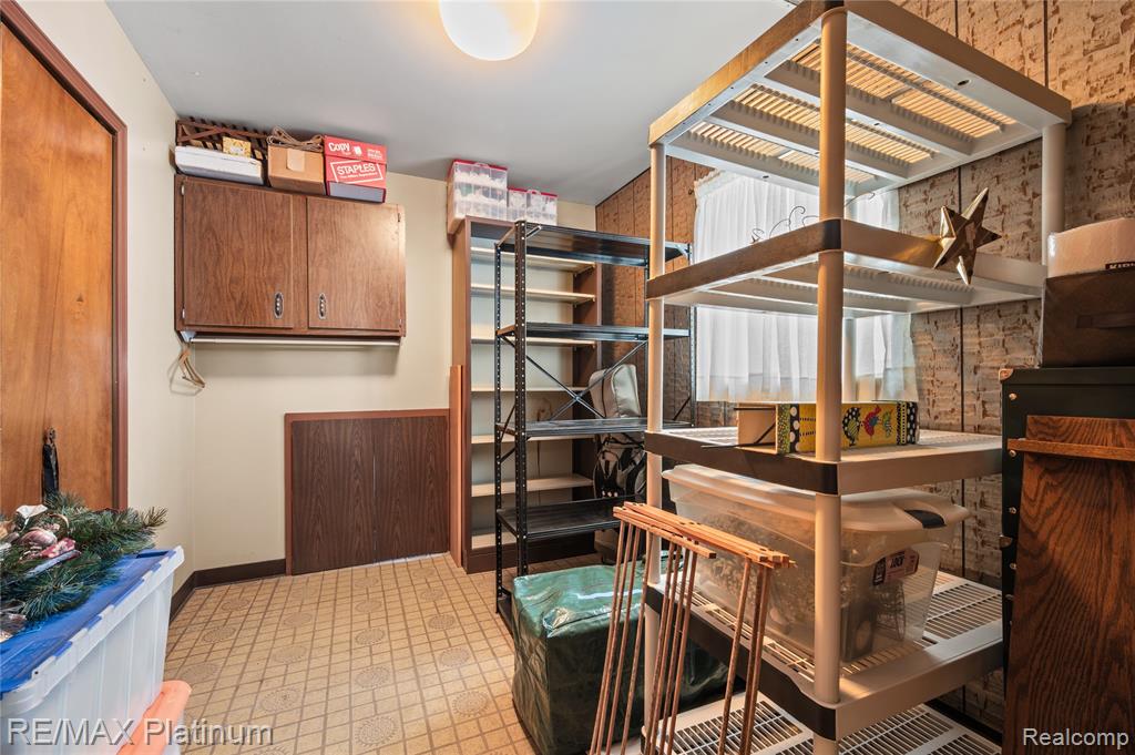 839 Harlequin Court, Highland, MI — Photo 32